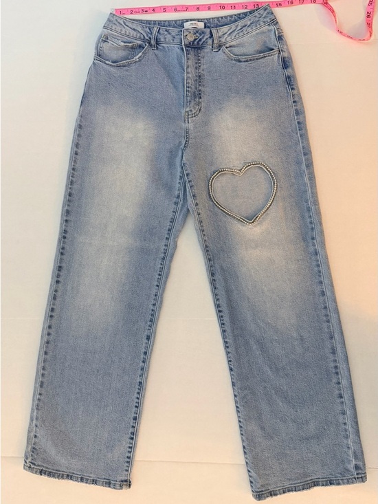 Forever 21 Denim - Cute Y2K Coquette Forever 21 Rhinestone Heart Cutout Straight-Leg Street Jeans